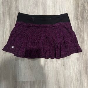 Lululemon Circuit Breaker Running Skirt. Circuit Aurora Black Size 6 Regular 13”